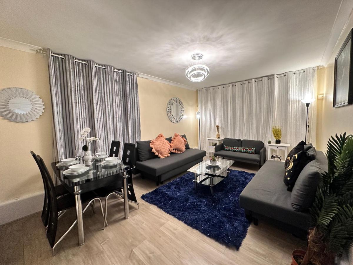 Posh 2-Bedroom, Living Room, Kitchen & 1.5 Bathroom London Bagian luar foto